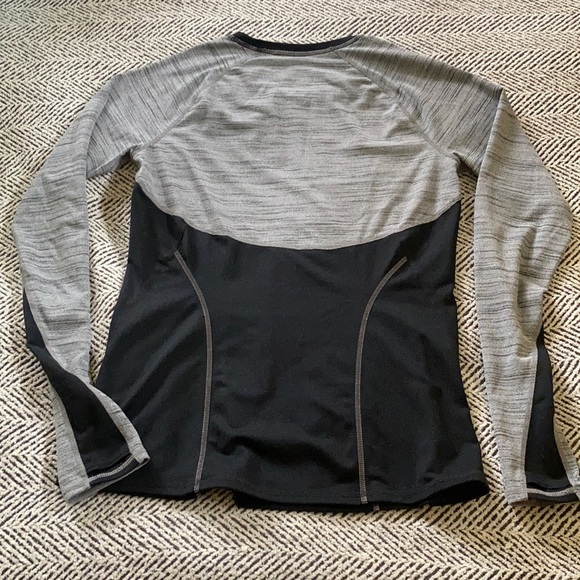 Athleta long sleeve shirt - Picture 6 of 7